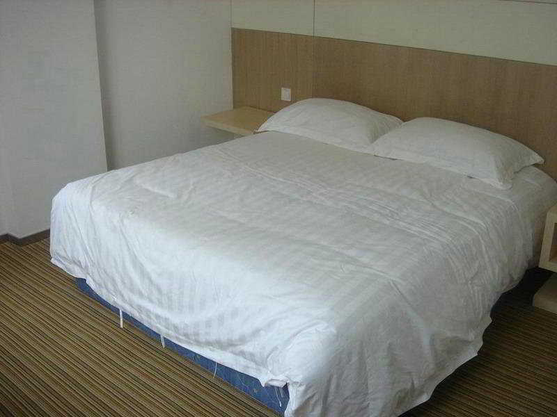 Motel Shanghai Sinan Road Экстерьер фото